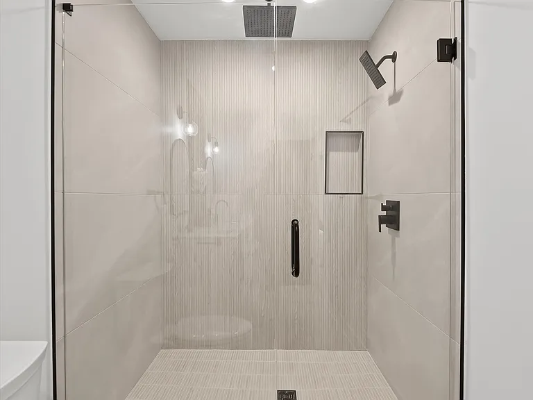 125 N Washington Ave — Photo 9