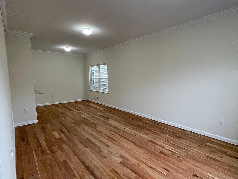 230 Palmer St #2 — Photo 3