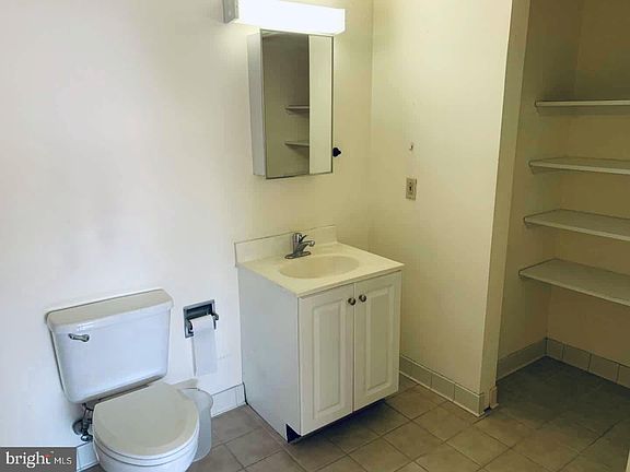 4th image of 1100 Vine St APT 719