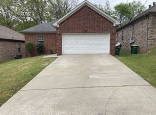 1717 Nichols Rd, Little Rock, AR 72205