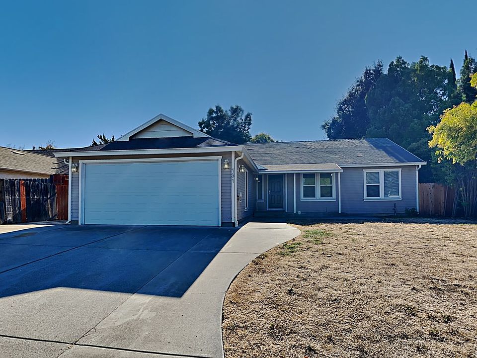 1st image of 131 Columbia Dr