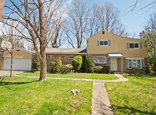 109 Opal Ct, Natrona Heights, PA 15065