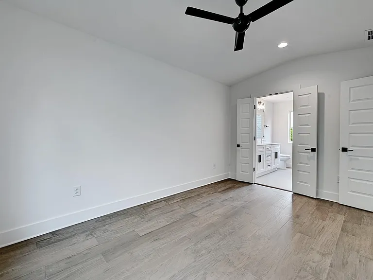 2308 Maxwell Ln #2 — Photo 8