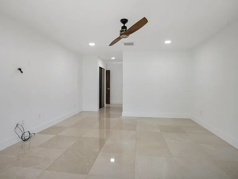 21922 Cypress Dr — Photo 15