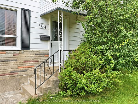4th image of 104 Grenfell St
