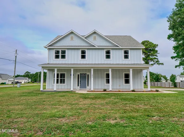 101 Kings Harbor Drive, Holly Ridge, NC 28445