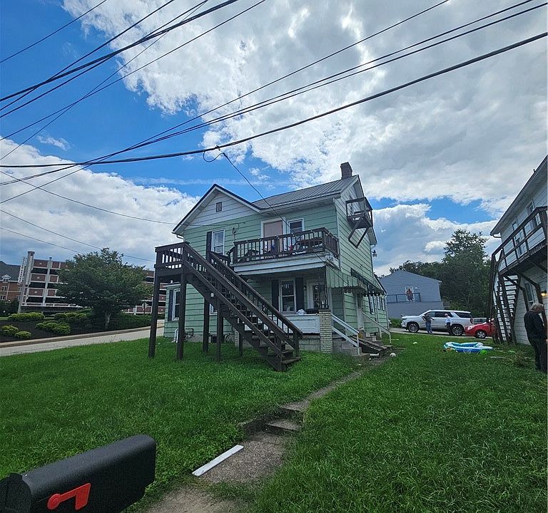 1st image of 521 4th St