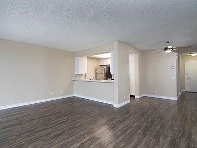 2636 Grand Ave #210