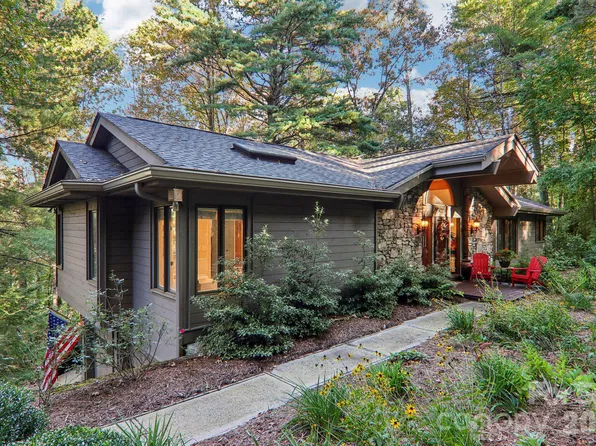 212 Pheasant Run, Hendersonville, NC 28739