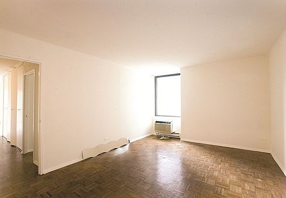 4th image of 1619 3rd Ave APT 11F