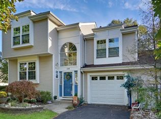 116 Bonnie Dr #1, Middletown, NJ 07748