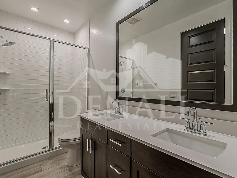 4704 S Glacier — Photo 17