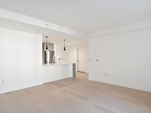 3rd image of 414 Gerard Ave #E305