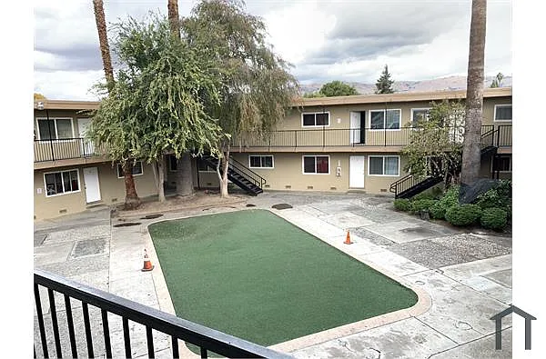 Building Photo - 2710 Kollmar Dr #21