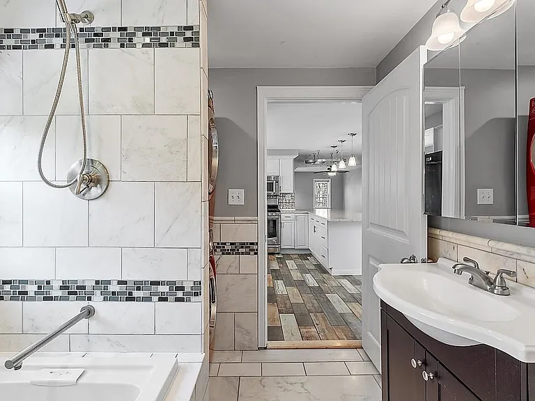 81 N Lowell Rd #2 — Photo 16