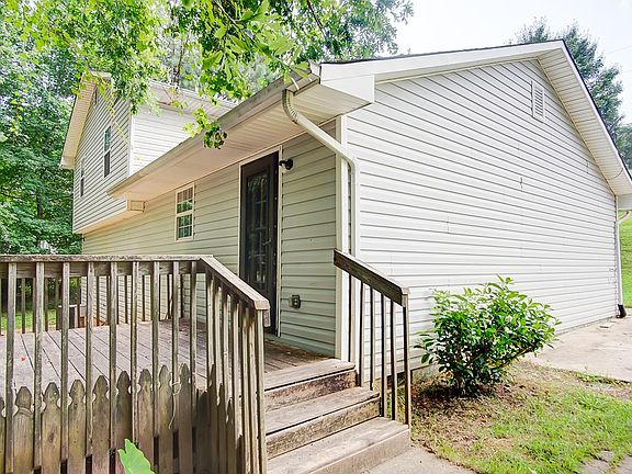 3rd image of 145 Balouse Gilley Dr
