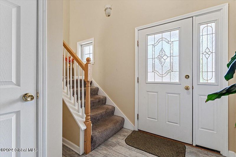 5th image of 22 Cobblestone Court