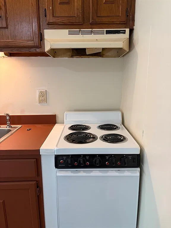 Studio, 1.0 bath, 225 sqft, $1,750 — Photo 3