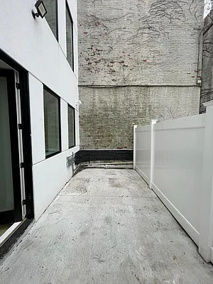 Rented by Aron Fried, LREB | media 6