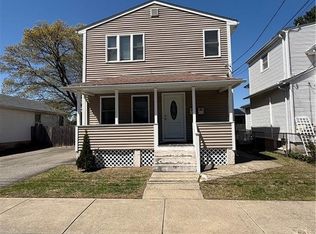 9 Udell St, Providence, RI 02904