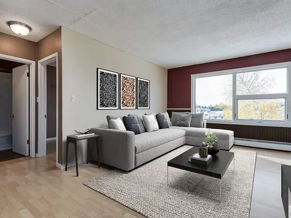 233 Bradbrooke Dr #13, Yorkton, SK S3N 2K4