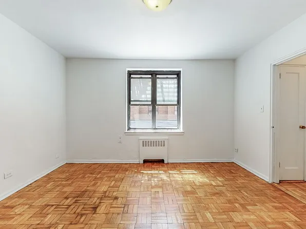 32-42 89th St #C106, Queens, NY 11369