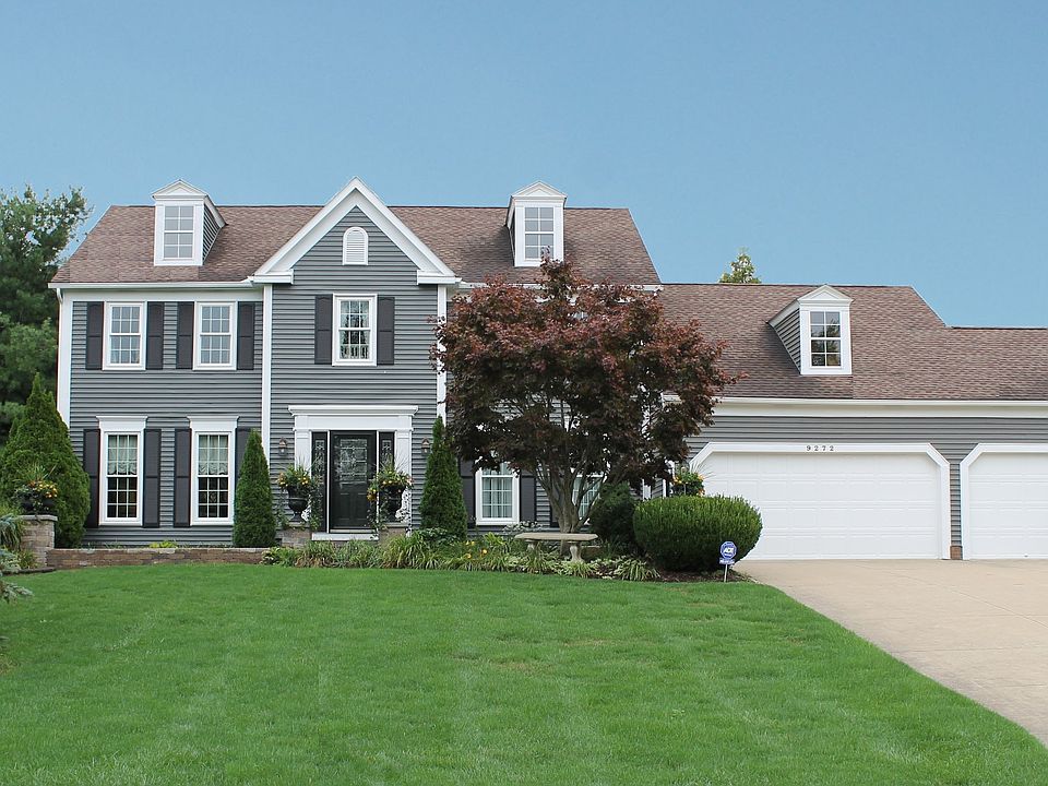 1st image of 200 E Madison Dr
