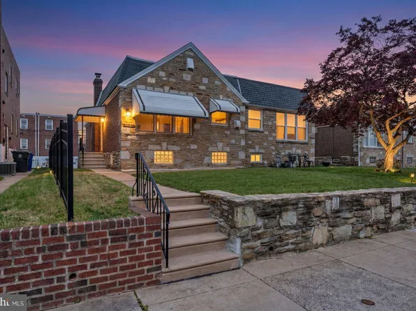2113 Emerson St, Philadelphia, PA 19152