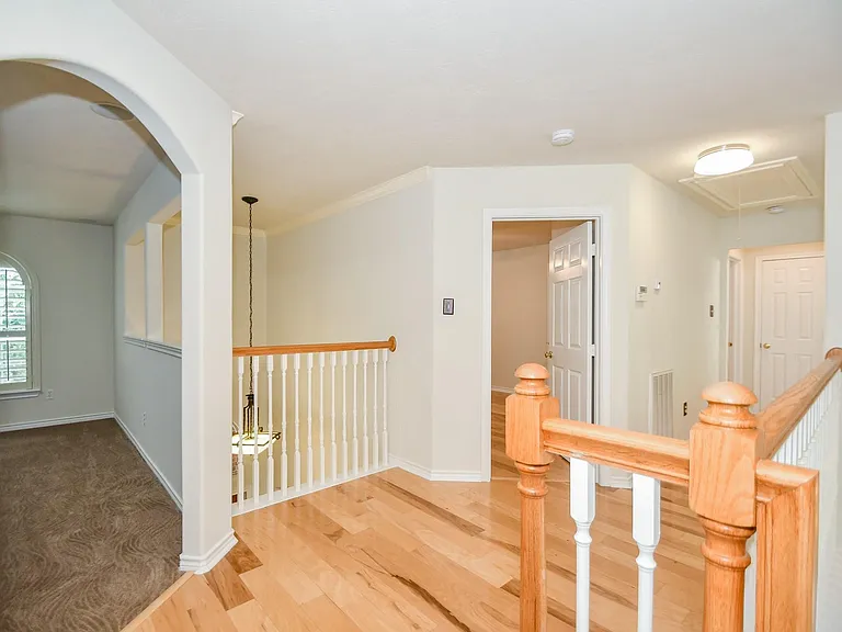 20735 Park Pine Dr — Photo 32
