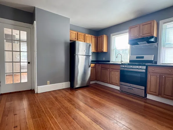56 Felix St #2, Providence, RI 02908