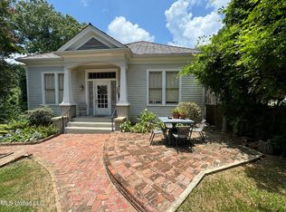 304 Lambert St, Natchez, MS 39120