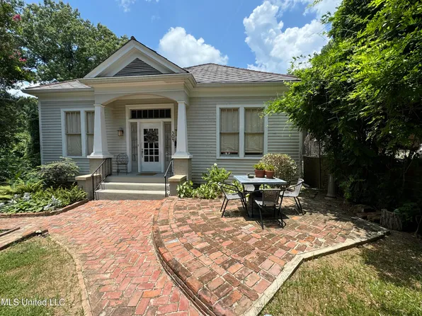 304 Lambert St, Natchez, MS 39120