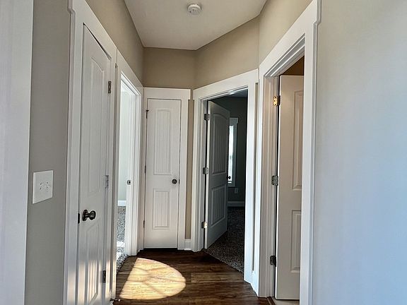 3rd image of 1526 Hereford Blvd
