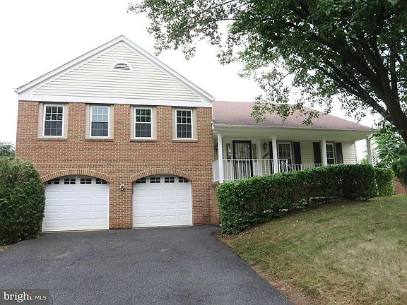 2nd image of 14643 Pinto Ln