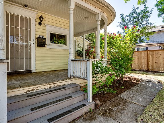 4th image of 655 Monroe St