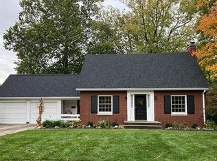 111 S Park Ave, Le Roy, IL