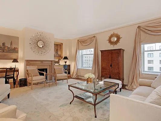 Sold by Sotheby's International Realty | media 5