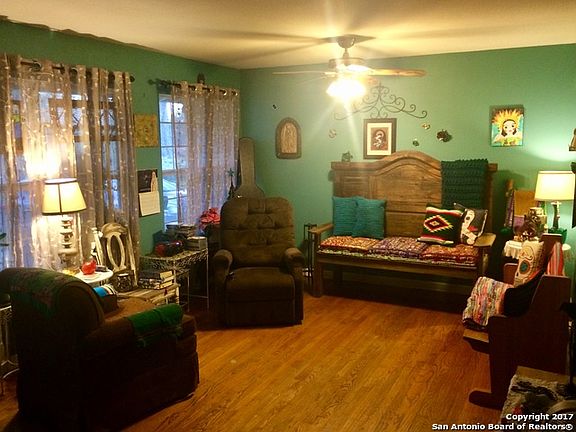 4th image of 107 Chelsea Dr