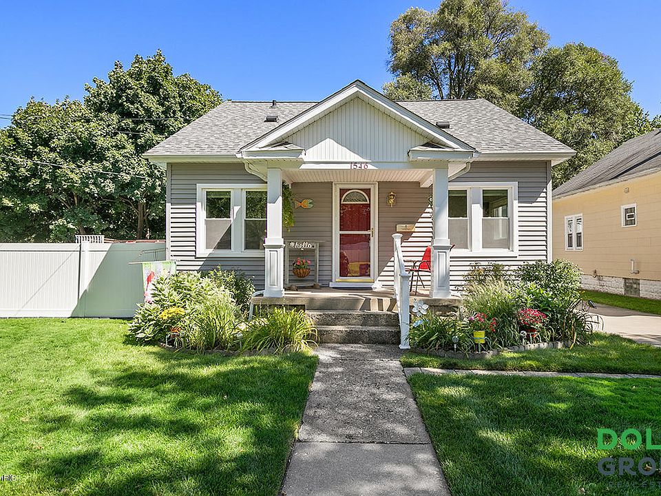 1st image of 1546 Escott Ave NW