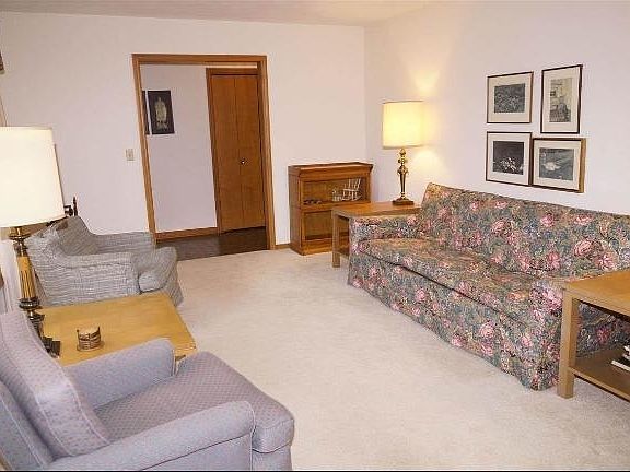 5th image of 922 Morningside Dr