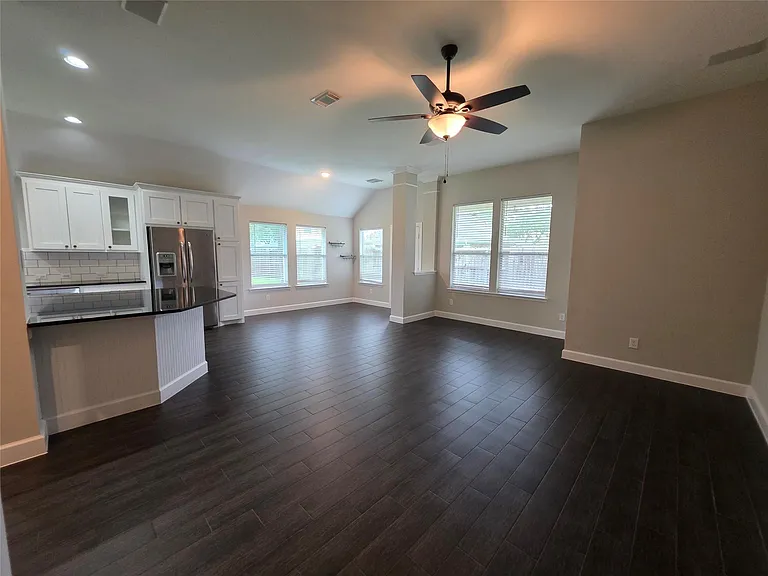 6146 Bradie Ct — Photo 7
