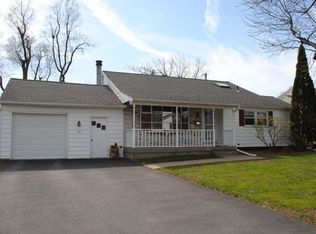 54 Forts Ferry Rd, Latham, NY 12110