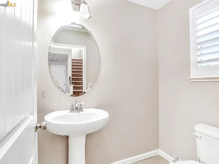 1354 Portofino Dr — Photo 22