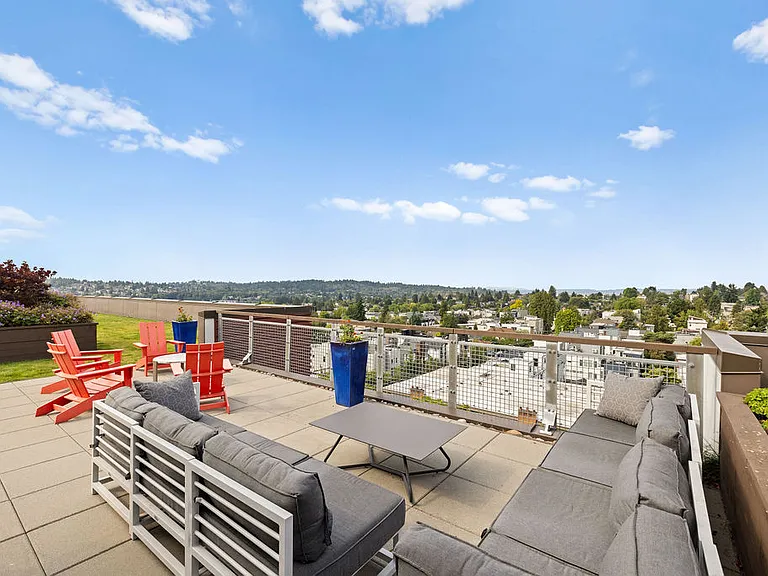 Ballard Lofts — Photo 51