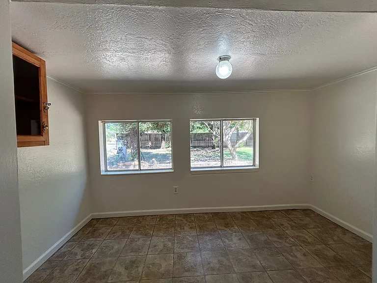 7252 Lincoln Blvd — Photo 8