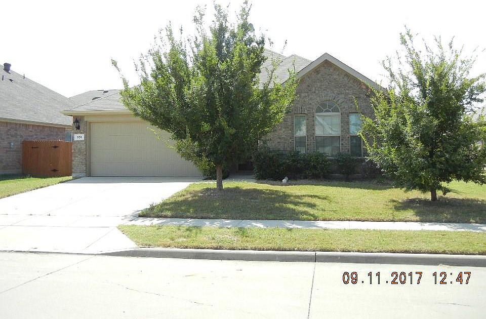 1st image of 956 Crockett Dr