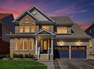 74 Latimer Ave, Essa, ON L0M1B5