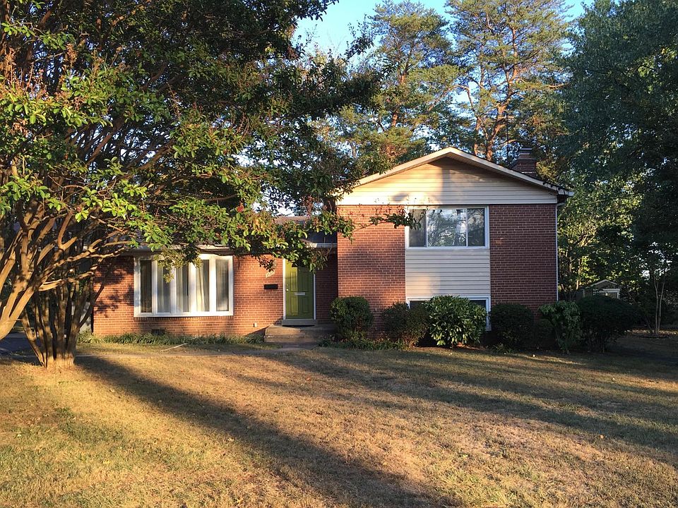 1st image of 3121 Maries Dr