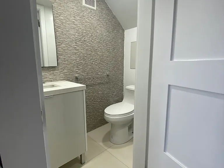 2043 SW 103rd Ct — Photo 21