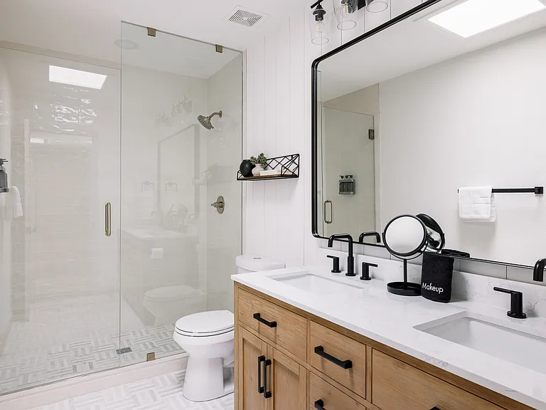 5519 E Kings Ave — Photo 58